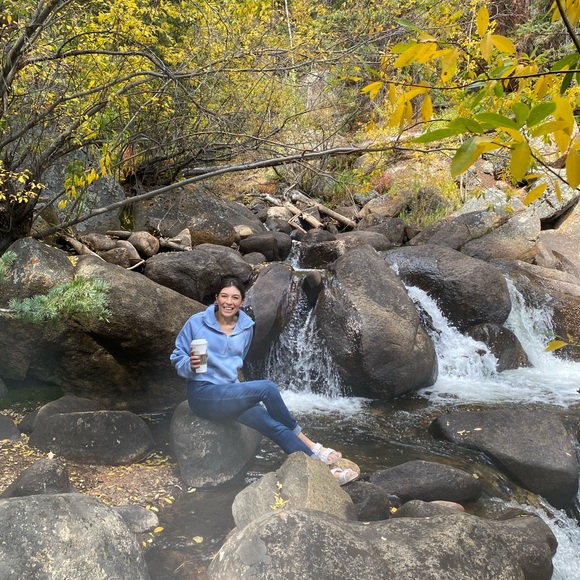 Meet your Posher, Victoria - Picture 1 of 1